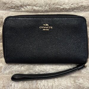 COACH Women’s Medium Wallet Black Crossgrain Leather Gold Accents F58053 H1792